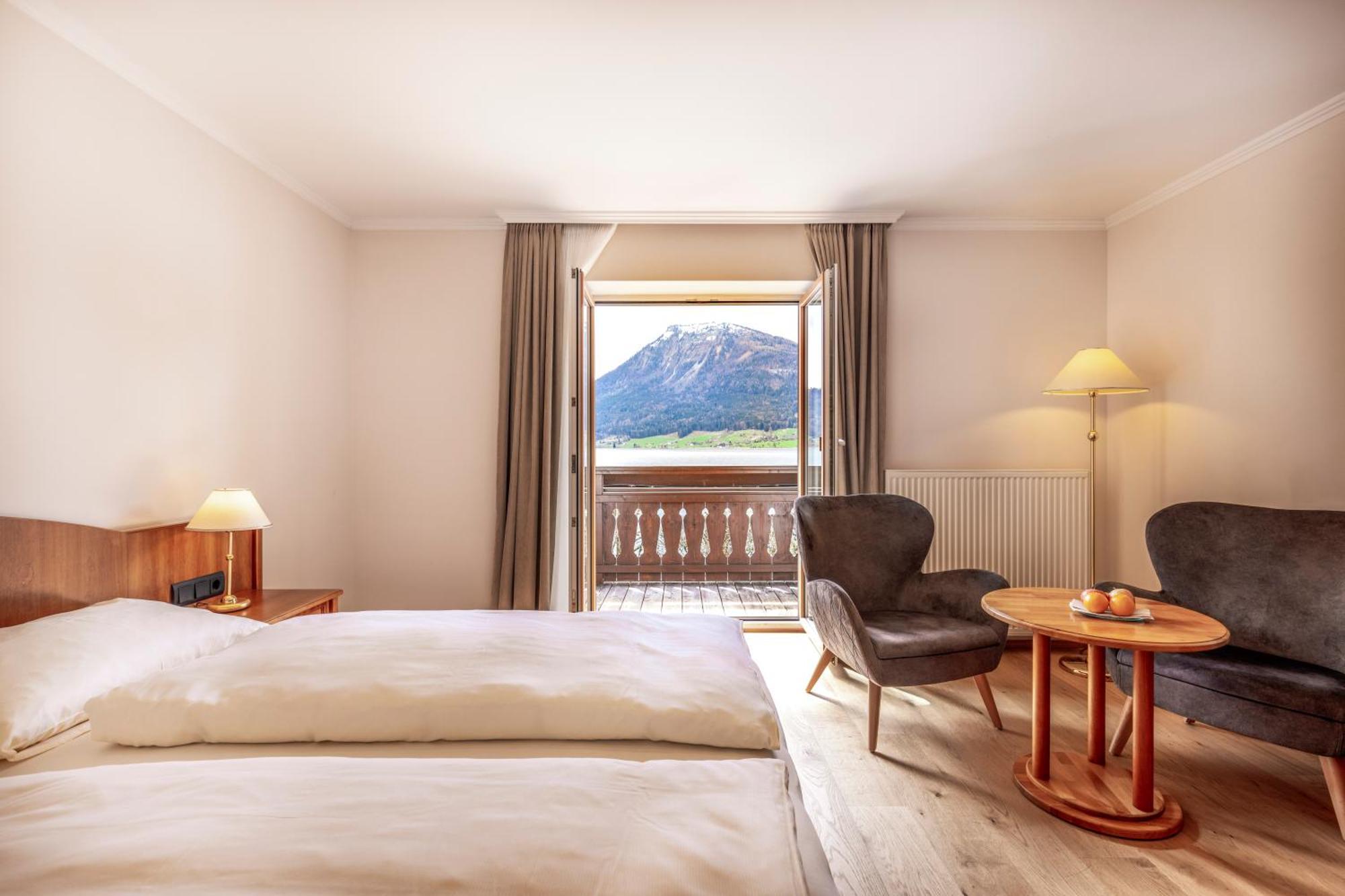 Hotel Weisser Hirsch Sankt Wolfgang im Salzkammergut Luaran gambar