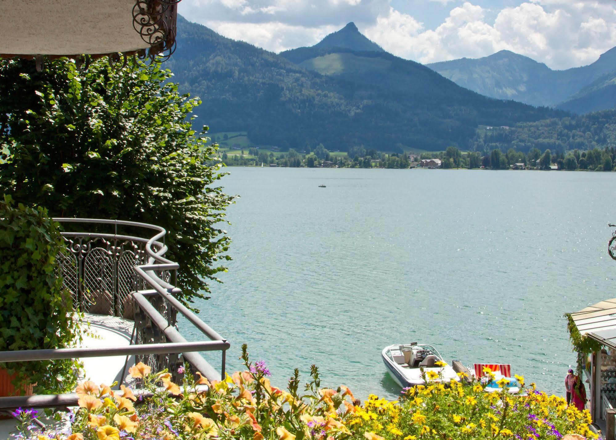 Hotel Weisser Hirsch Sankt Wolfgang im Salzkammergut Luaran gambar