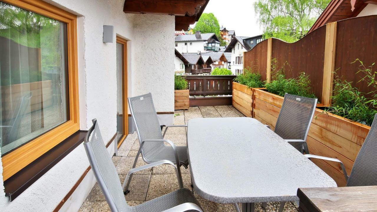Hotel Weisser Hirsch Sankt Wolfgang im Salzkammergut Luaran gambar